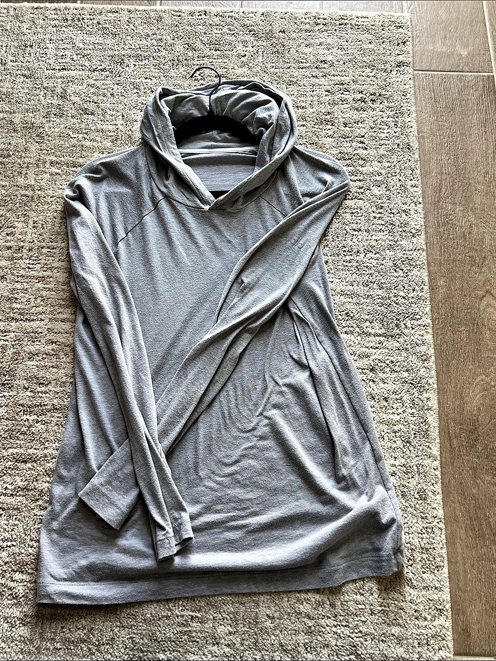 Alo Yoga Gray hoodie